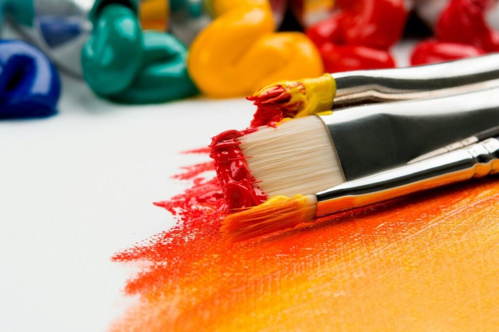 How to Clean Oil Paint Off Brushes